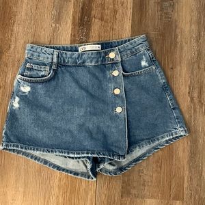 NEVER WORN!! Cutest denim skort ever!